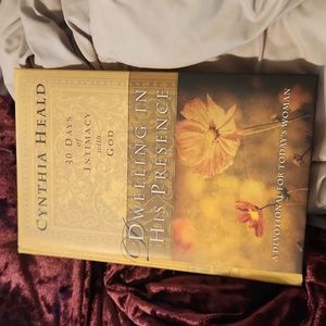 Dwelling in His Presence Book